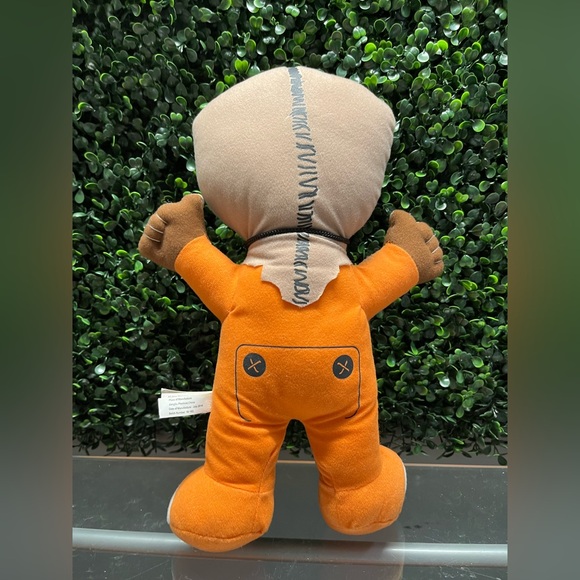 Sam Plush - Picture 2 of 3